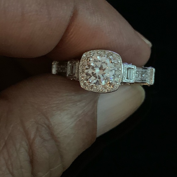 Ring Engagement - Picture 4 of 8